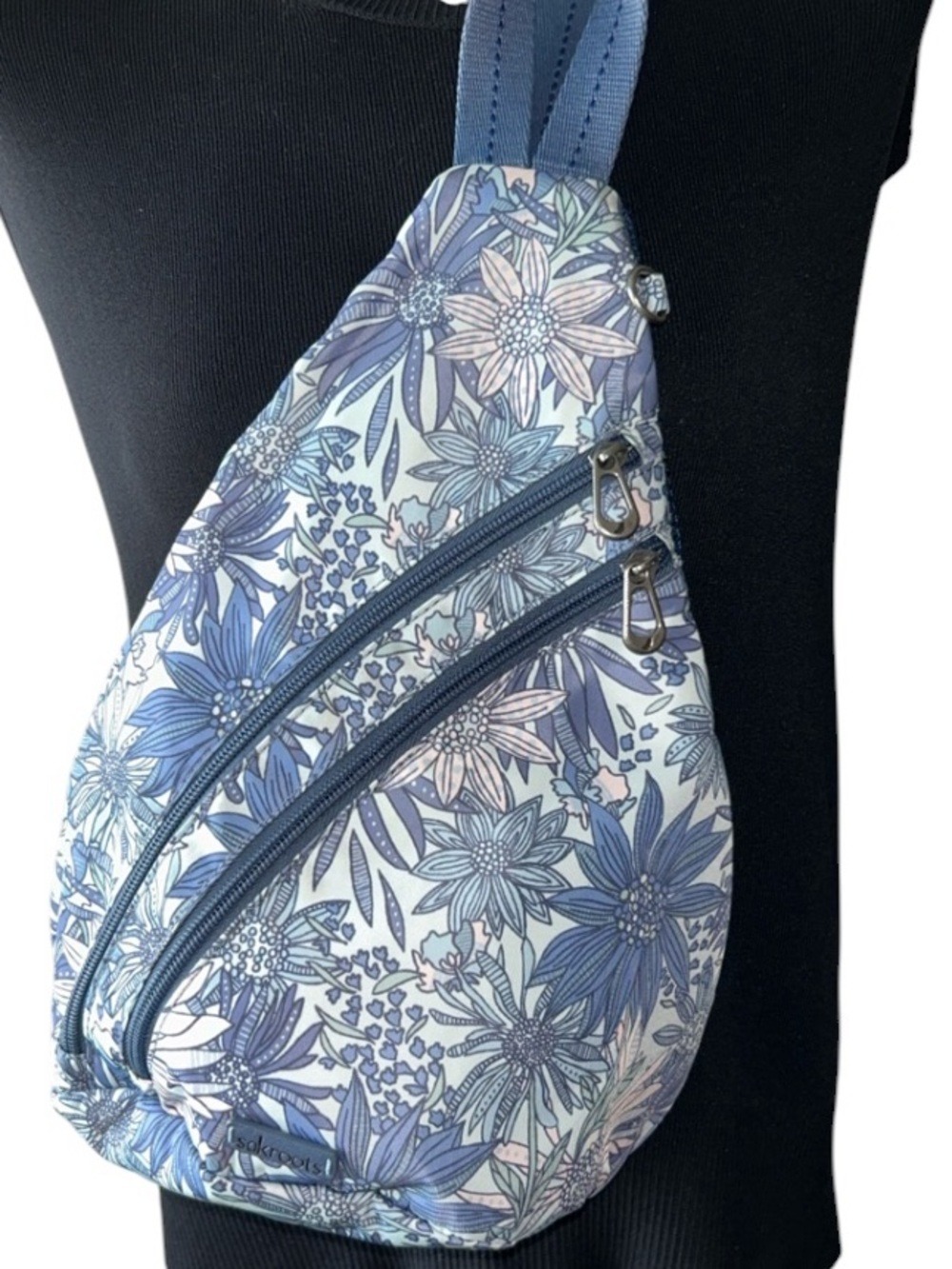 Sakroots On the Go Sling Backpack Eco Twill in Blue Denim Flower Garden Print